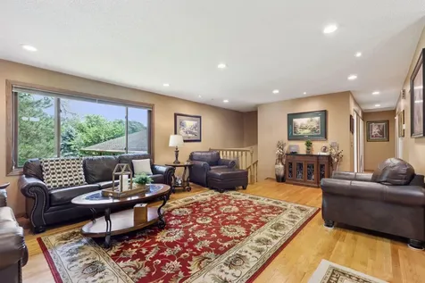 9217 W River Road Brooklyn Park MN 55444
