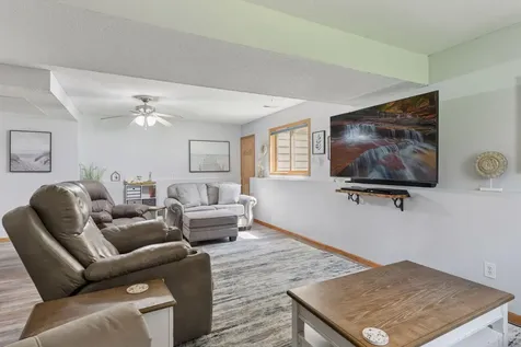 9217 W River Road Brooklyn Park MN 55444