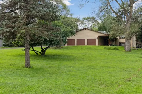 9217 W River Road Brooklyn Park MN 55444