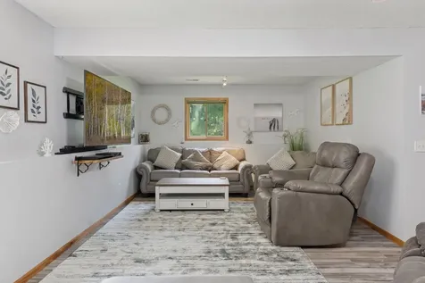 9217 W River Road Brooklyn Park MN 55444