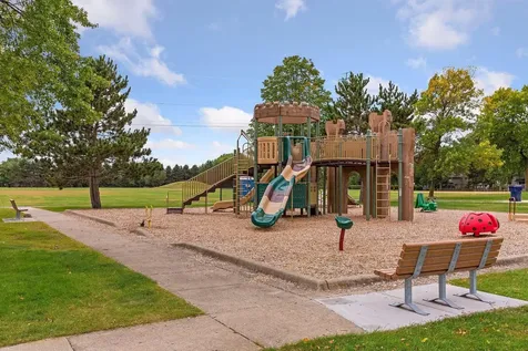 9217 W River Road Brooklyn Park MN 55444