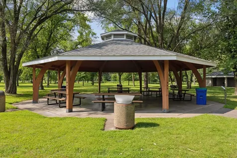 9217 W River Road Brooklyn Park MN 55444