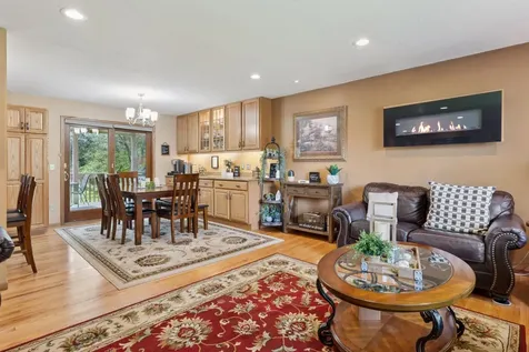 9217 W River Road Brooklyn Park MN 55444