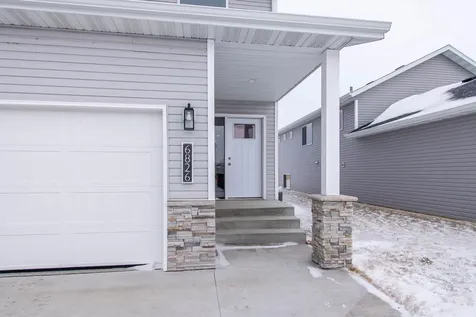 6826 Thomas Street Horace ND 58047