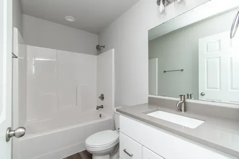 6826 Thomas Street Horace ND 58047
