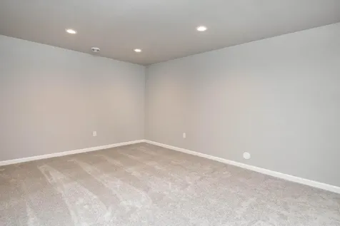 6826 Thomas Street Horace ND 58047