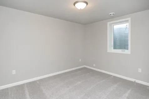 6826 Thomas Street Horace ND 58047