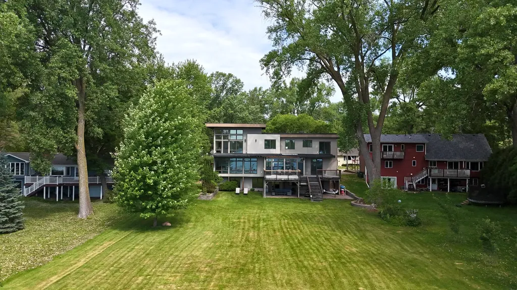 410 Mccarrons Boulevard N Roseville MN 55113