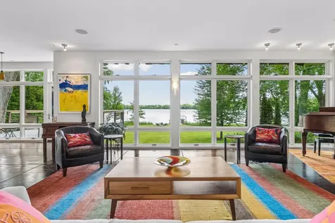 410 Mccarrons Boulevard N Roseville MN 55113