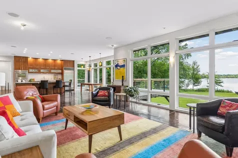 410 Mccarrons Boulevard N Roseville MN 55113