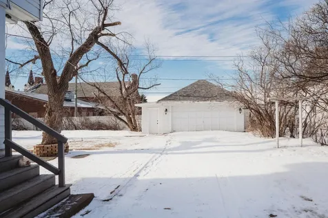 514 2nd Avenue SE Jamestown ND 58401