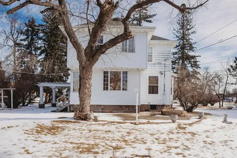 514 2nd Avenue SE Jamestown ND 58401