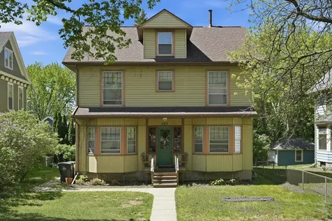 389 Maple Street Saint Paul MN 55106