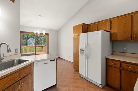 9419 James Avenue N Brooklyn Park MN 55444