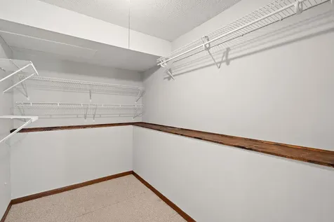9419 James Avenue N Brooklyn Park MN 55444