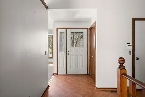 9419 James Avenue N Brooklyn Park MN 55444