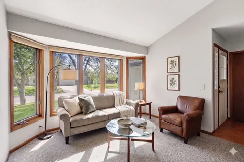 9419 James Avenue N Brooklyn Park MN 55444