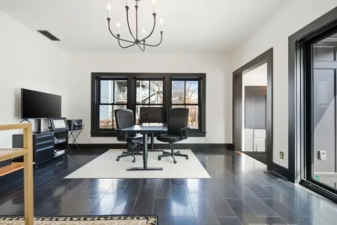 53 Irvine Park Saint Paul MN 55102