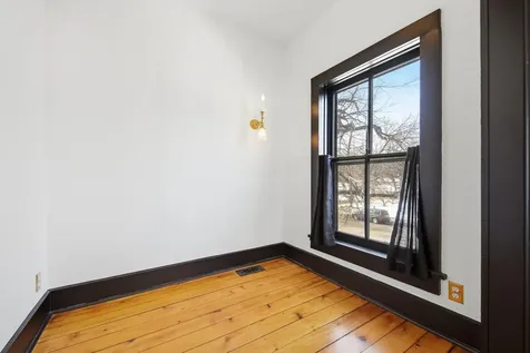 53 Irvine Park Saint Paul MN 55102