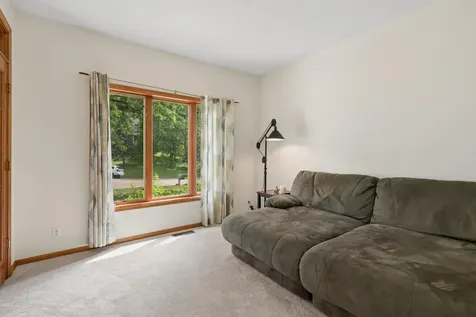 1540 Viewcrest Lane Burnsville MN 55337