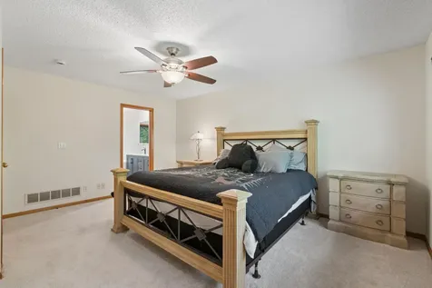 1540 Viewcrest Lane Burnsville MN 55337