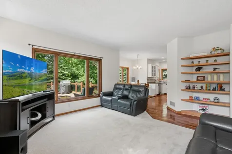 1540 Viewcrest Lane Burnsville MN 55337
