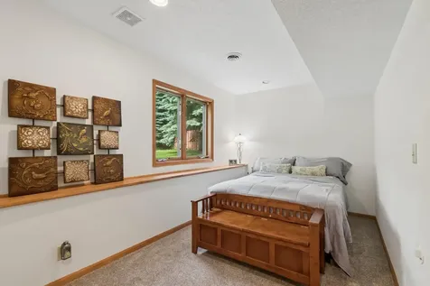 1540 Viewcrest Lane Burnsville MN 55337