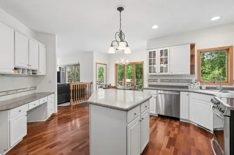 1540 Viewcrest Lane Burnsville MN 55337