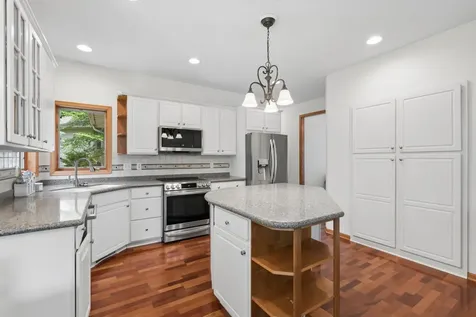 1540 Viewcrest Lane Burnsville MN 55337