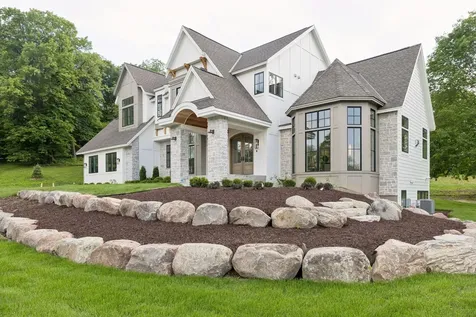 285 North Shore Drive Minnetrista MN 55364