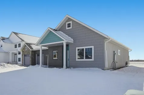 1576 75th Avenue S Fargo ND 58104