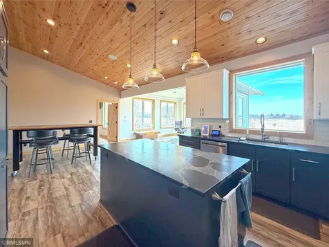 2253 Mitchell Avenue NW Annandale MN 55302