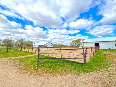2253 Mitchell Avenue NW Annandale MN 55302