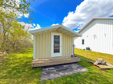 2253 Mitchell Avenue NW Annandale MN 55302