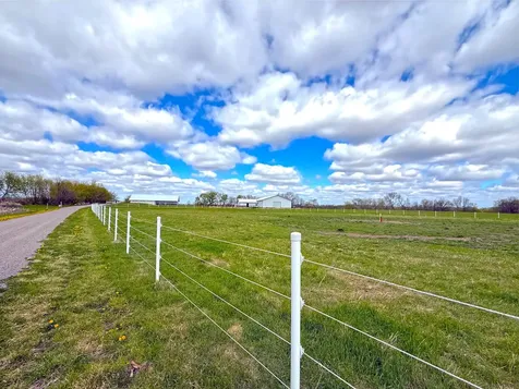 2253 Mitchell Avenue NW Annandale MN 55302