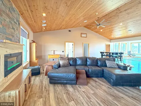 2253 Mitchell Avenue NW Annandale MN 55302