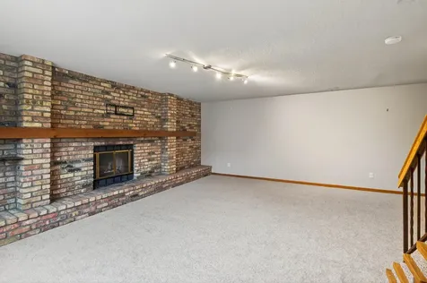 7275 Pontiac Circle Chanhassen MN 55317