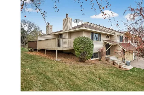 7275 Pontiac Circle Chanhassen MN 55317