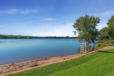 2816 Oxford Street N Roseville MN 55126