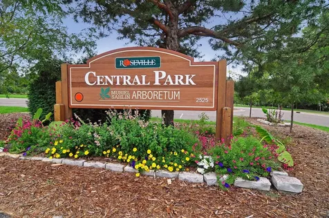 2816 Oxford Street N Roseville MN 55126