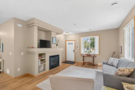751 Maple Hills Drive Maplewood MN 55117