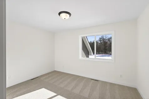 22544 Raven Street NW Oak Grove MN 55005