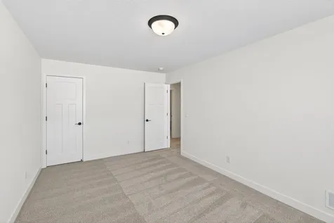 22544 Raven Street NW Oak Grove MN 55005