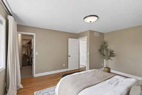 8713 Prestwick Parkway N Brooklyn Park MN 55443