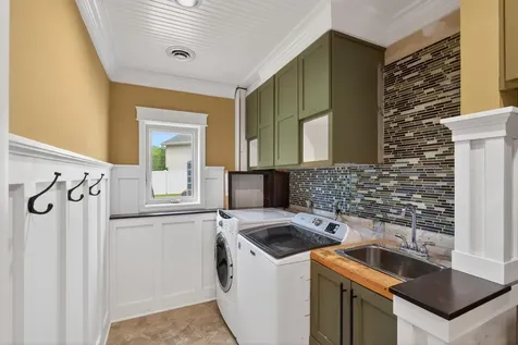 8713 Prestwick Parkway N Brooklyn Park MN 55443