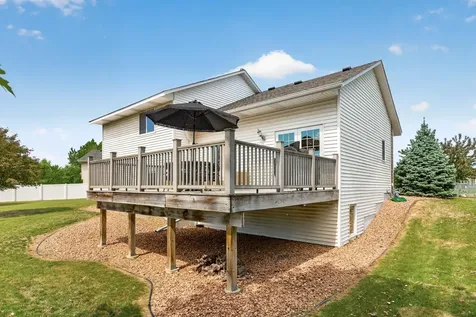 8713 Prestwick Parkway N Brooklyn Park MN 55443