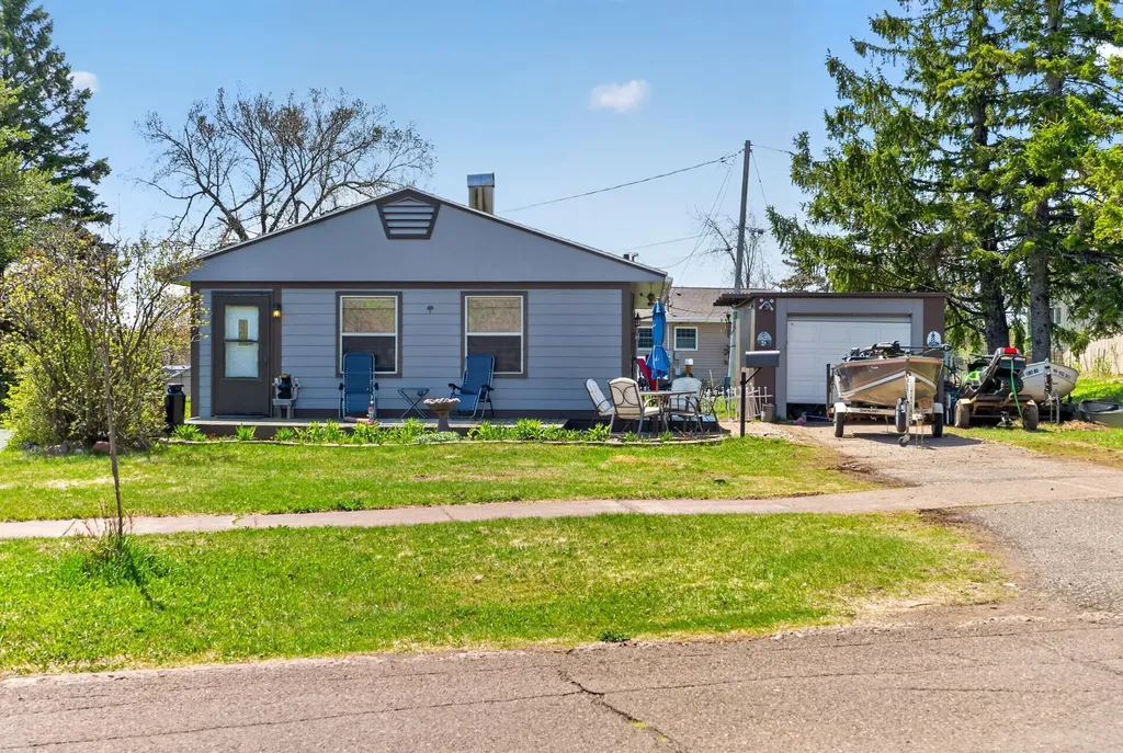 39 Edison Boulevard Silver Bay MN 55614