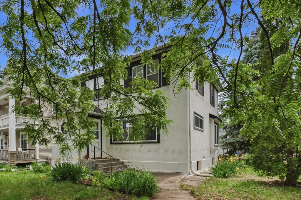 737 31st Avenue N Minneapolis MN 55411