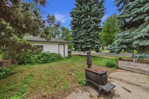 737 31st Avenue N Minneapolis MN 55411