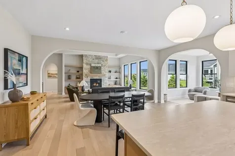 4003 Arbor Drive Woodbury MN 55129